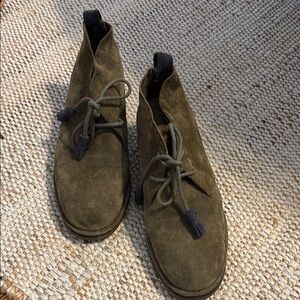 Women’s Olive Suede Hush Puppies booties. Worn once. Size 9.5
